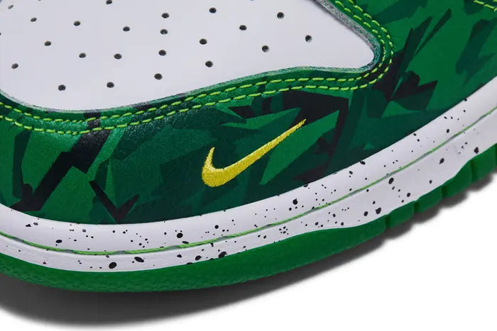 Nike Dunk Low What the Duck Away University of Oregon PE